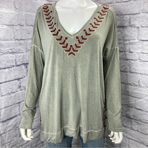 POL‎ women’s top - Picture 6 of 15